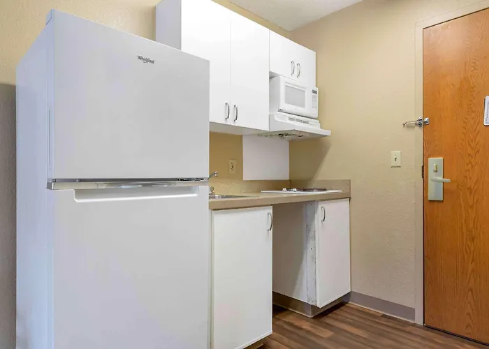 Extended America Select - Austin - - North Round Rock